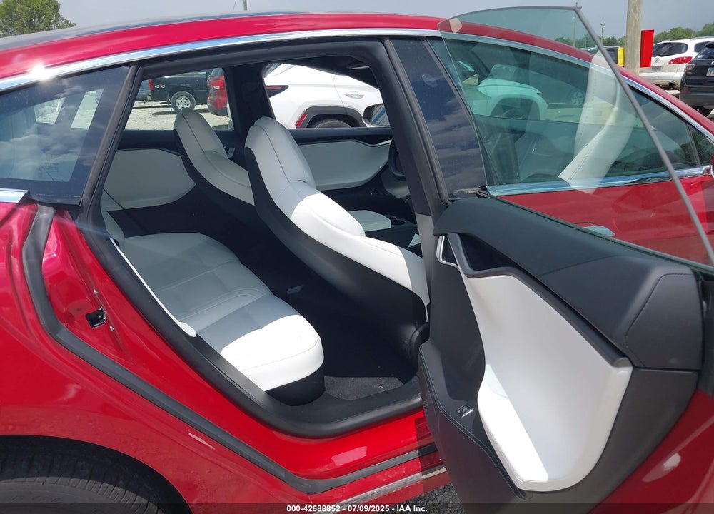 2018 TESLA MODEL S VIN: 5YJSA1E28JF292537