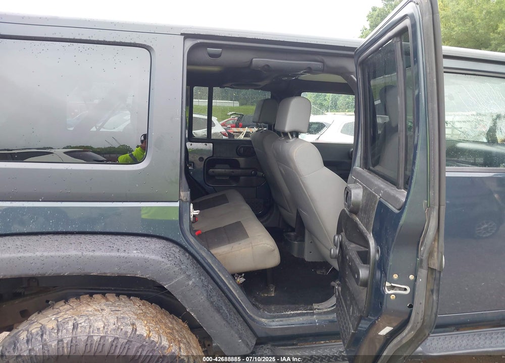 2008 JEEP WRANGLER / VIN: 1J4GA39198L509436