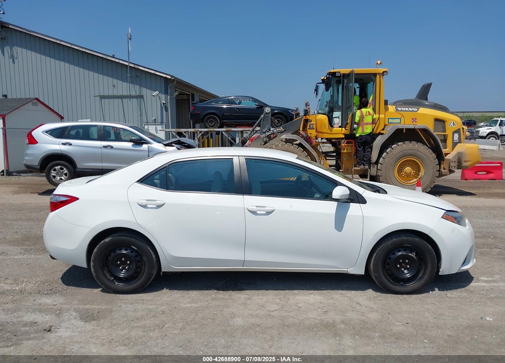 2014 TOYOTA COROLLA VIN: 5YFBURHE1EP085848