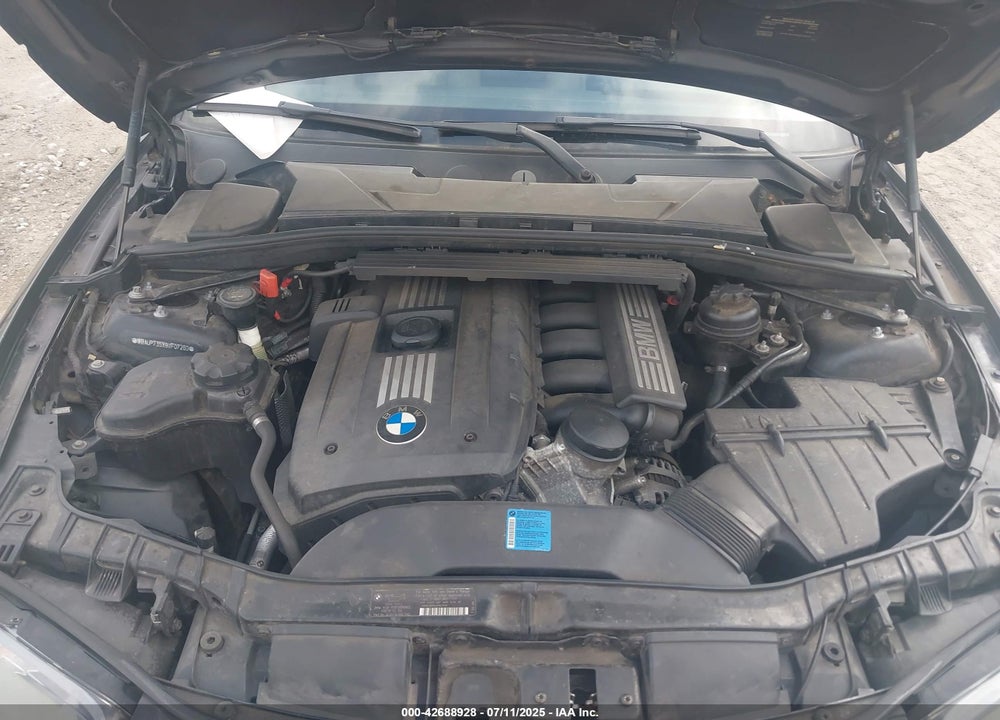 2009 BMW 1 SERIES VIN: WBAUP735X9VF07260