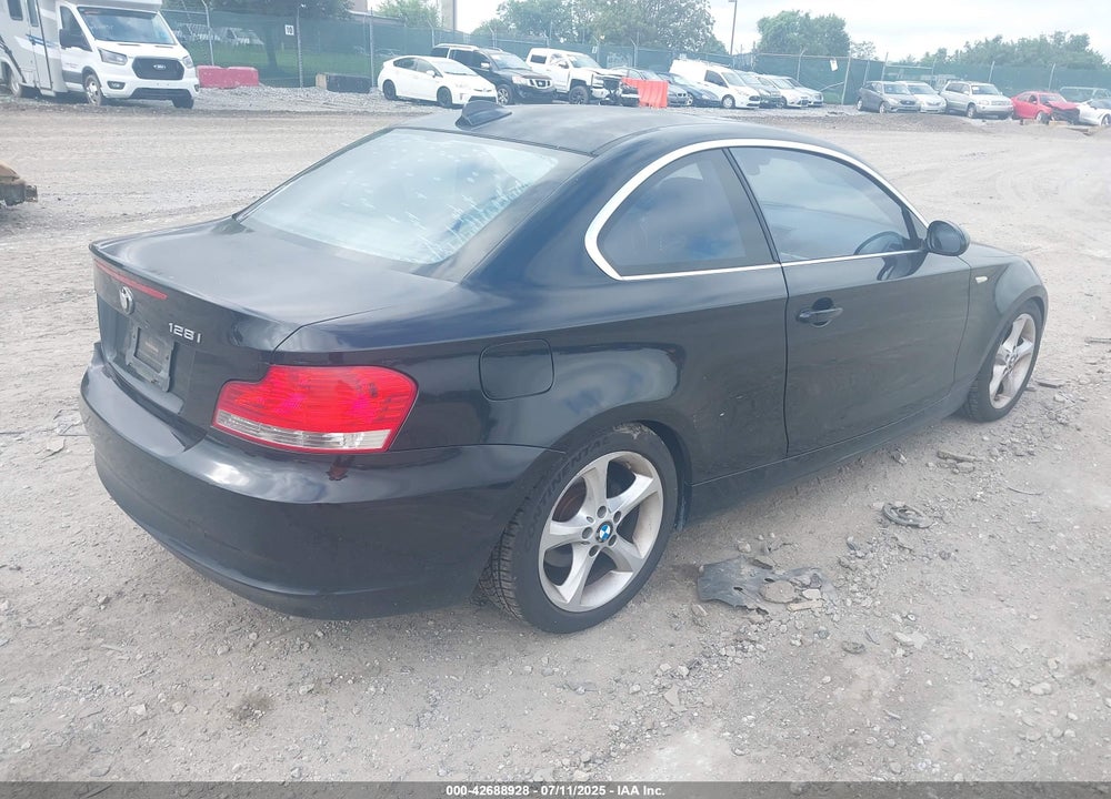 2009 BMW 1 SERIES VIN: WBAUP735X9VF07260