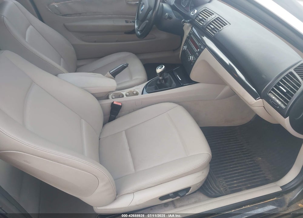 2009 BMW 1 SERIES VIN: WBAUP735X9VF07260