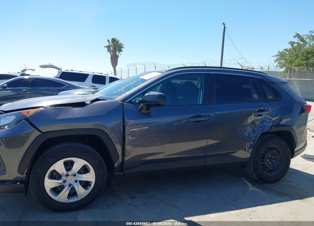 2019 TOYOTA RAV4 VIN: 2T3H1RFV1KW010588