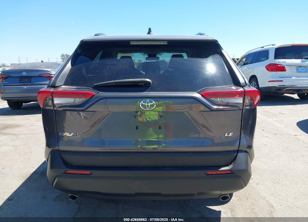 2019 TOYOTA RAV4 VIN: 2T3H1RFV1KW010588
