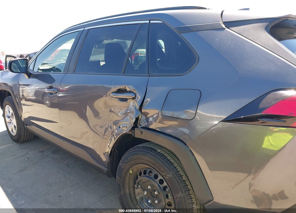 2019 TOYOTA RAV4 VIN: 2T3H1RFV1KW010588