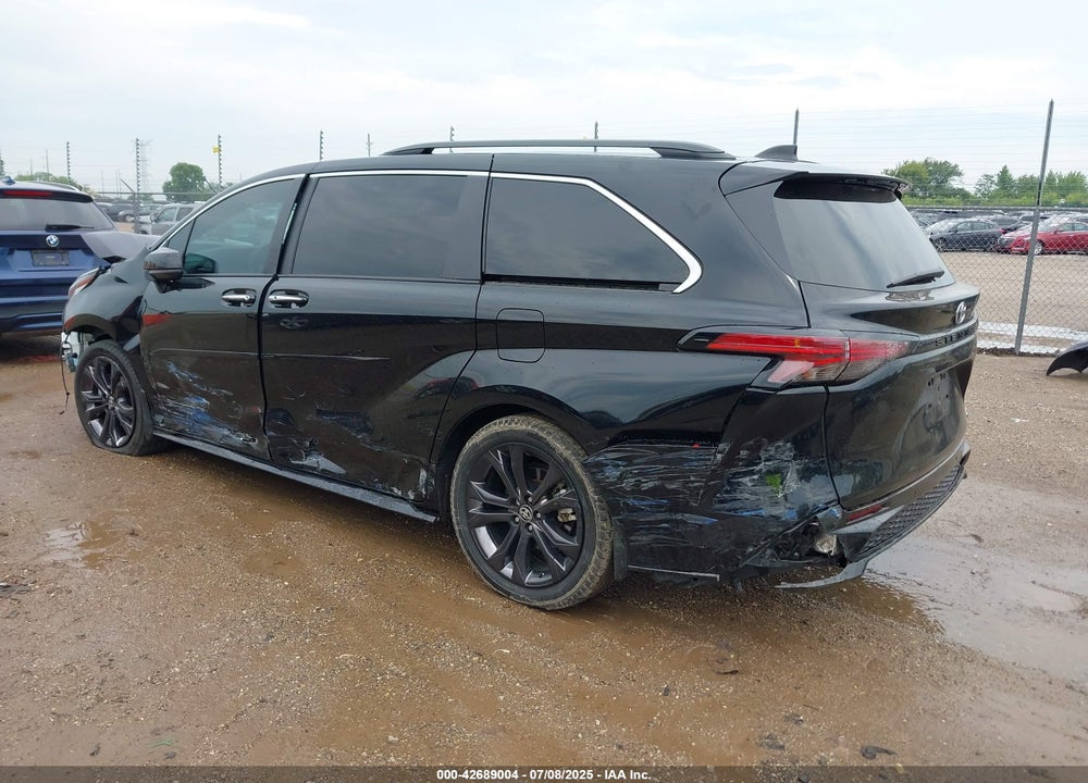 2024 TOYOTA SIENNA XSE VIN: 5TDDRKECXRS200609