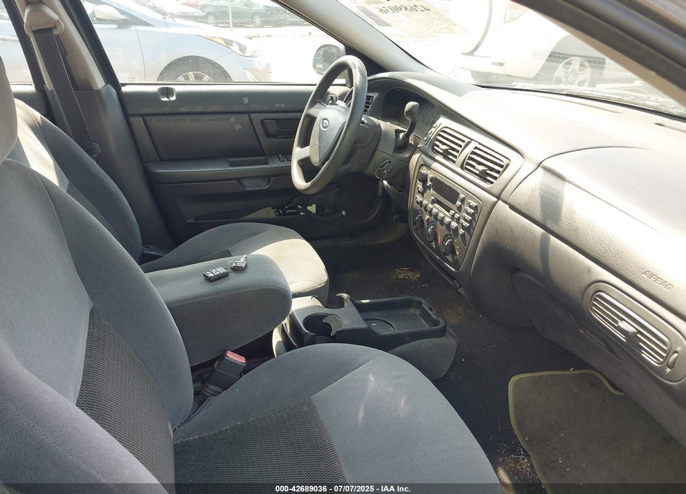 2004 FORD TAURUS SE VIN: 1FAFP53U74A153787