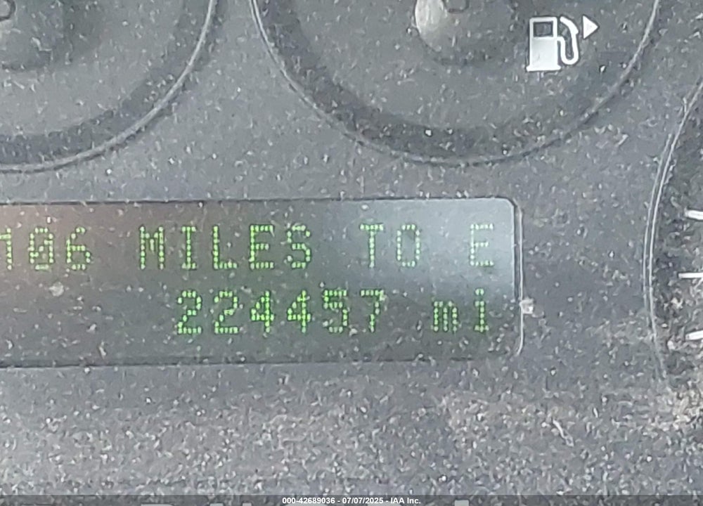 2004 FORD TAURUS SE VIN: 1FAFP53U74A153787