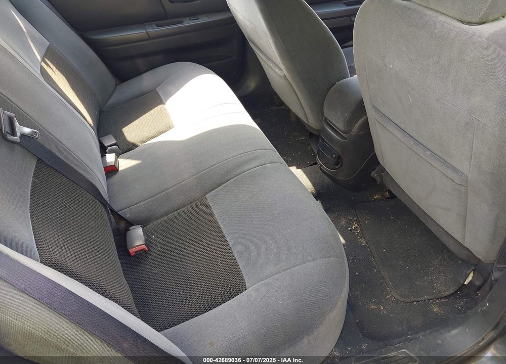 2004 FORD TAURUS SE VIN: 1FAFP53U74A153787