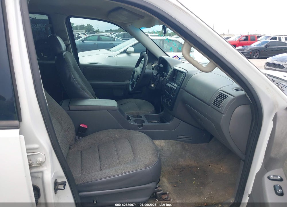 2004 FORD EXPLORER XLS VIN: 1FMDU62K64UB19091