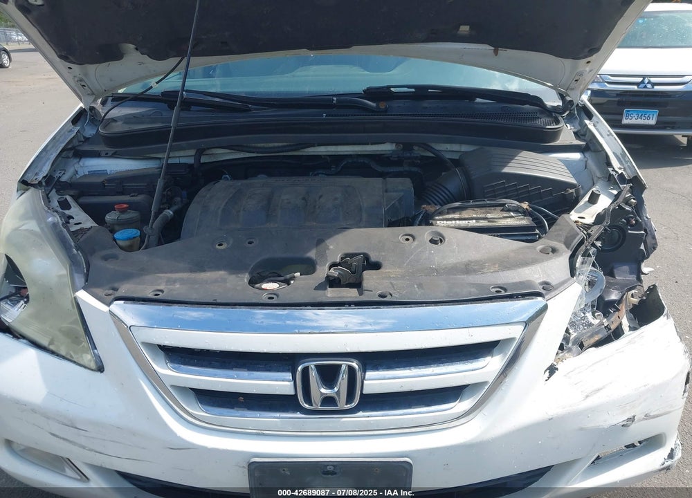 2005 HONDA ODYSSEY TOURING VIN: 5FNRL38825B002058