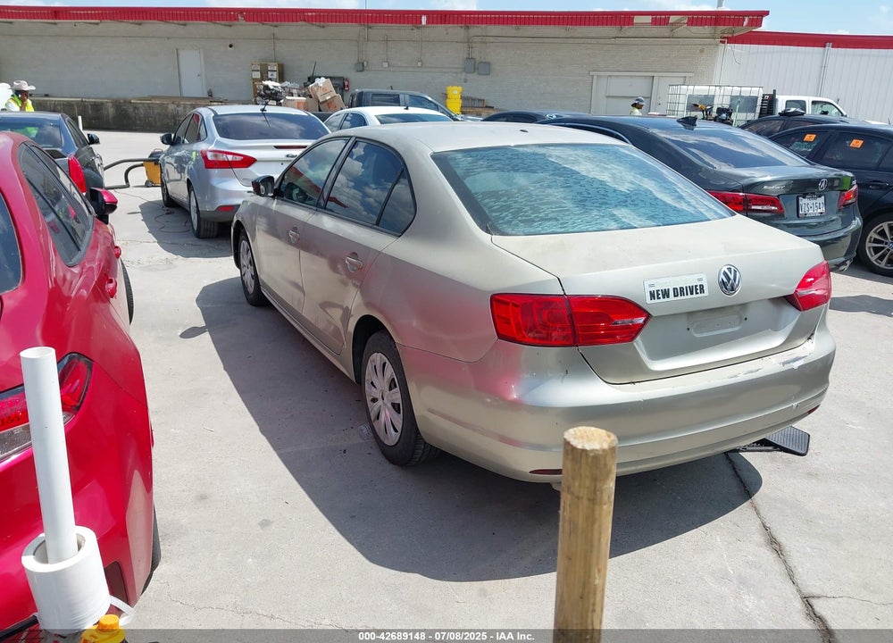 2014 VOLKSWAGEN JETTA VIN: 3VW2K7AJ7EM248945