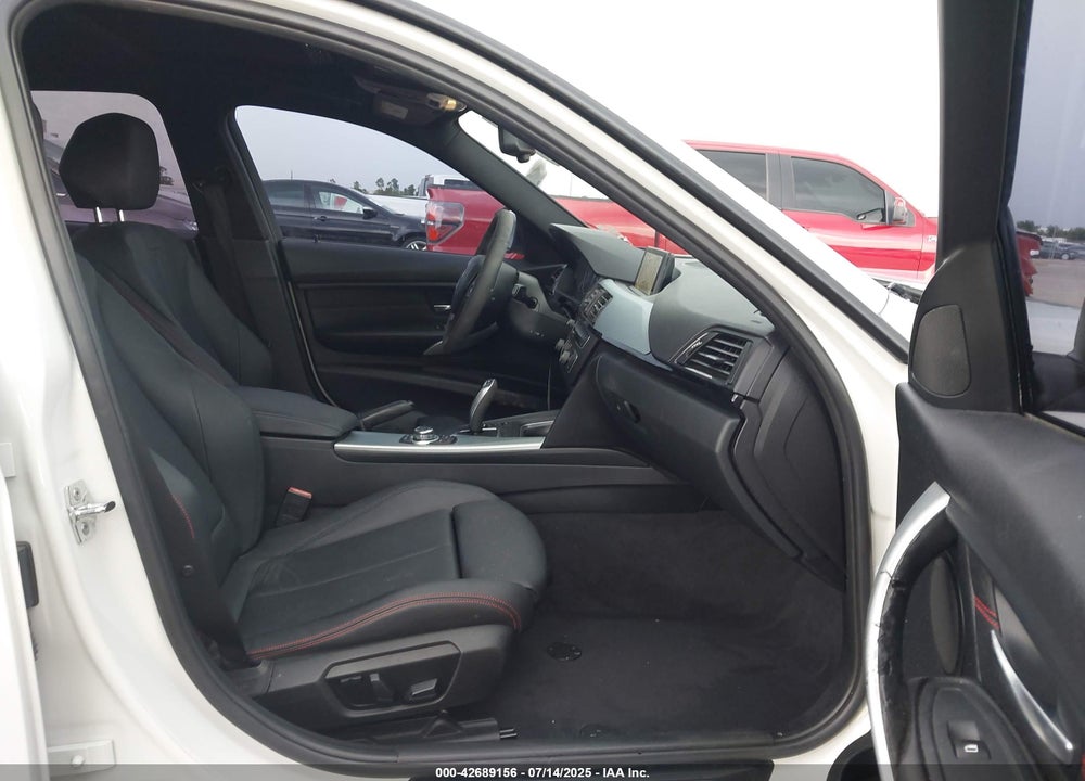 2012 BMW 3 SERIES VIN: WBA3A5G57CNP17623