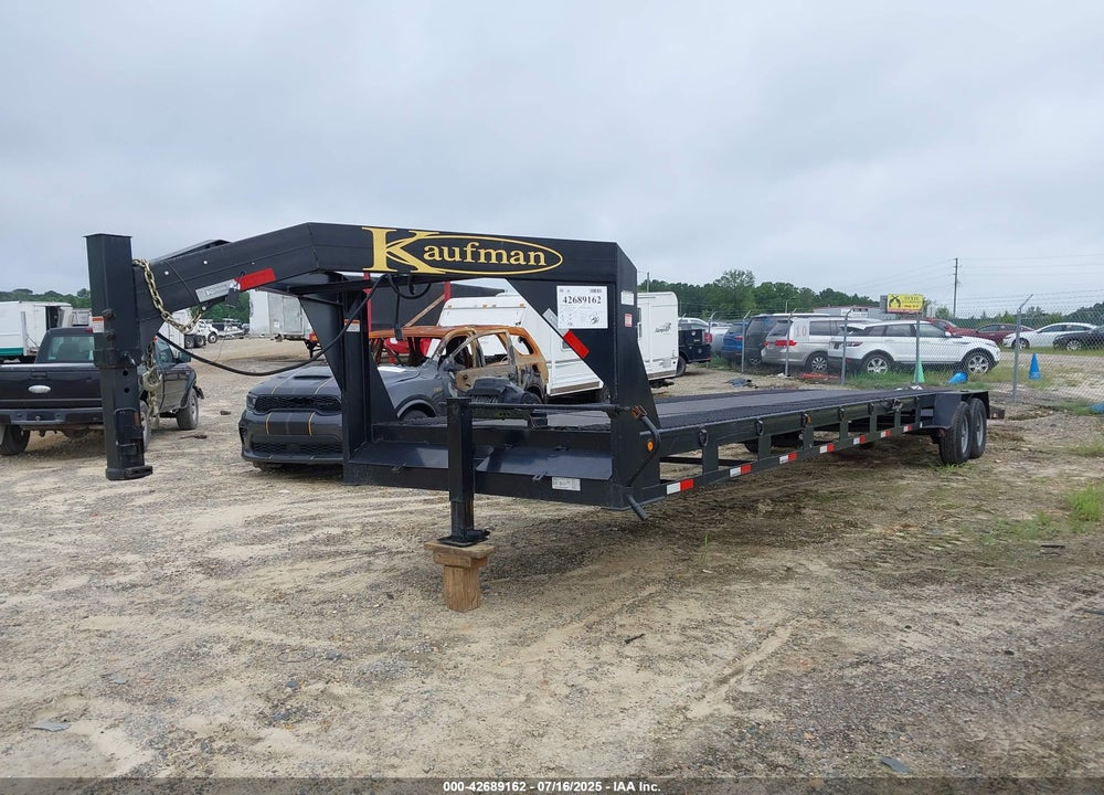 2023 KAUFMAN TRAILERS 35' DETACHABLE NECK TRAILER VIN: 7UZFL3526PL002688