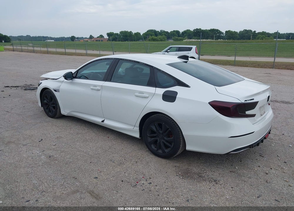 2018 HONDA ACCORD VIN: 1HGCV1F11JA205361
