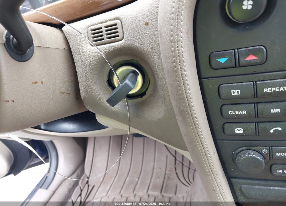 2004 JAGUAR S-TYPE VIN: SAJEA01T74FN00012