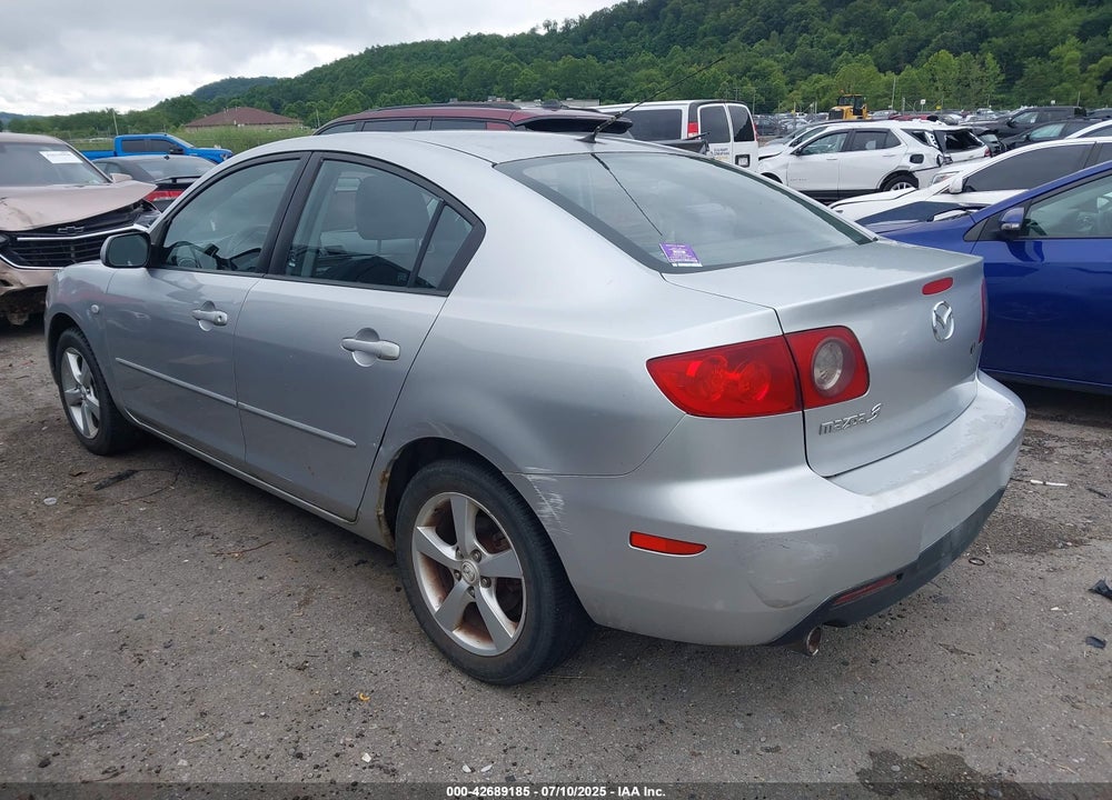2006 MAZDA 3 I VIN: JM1BK32F861542648