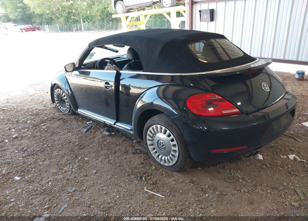 2015 VOLKSWAGEN BEETLE 1.8T VIN: 3VW517AT4FM812327