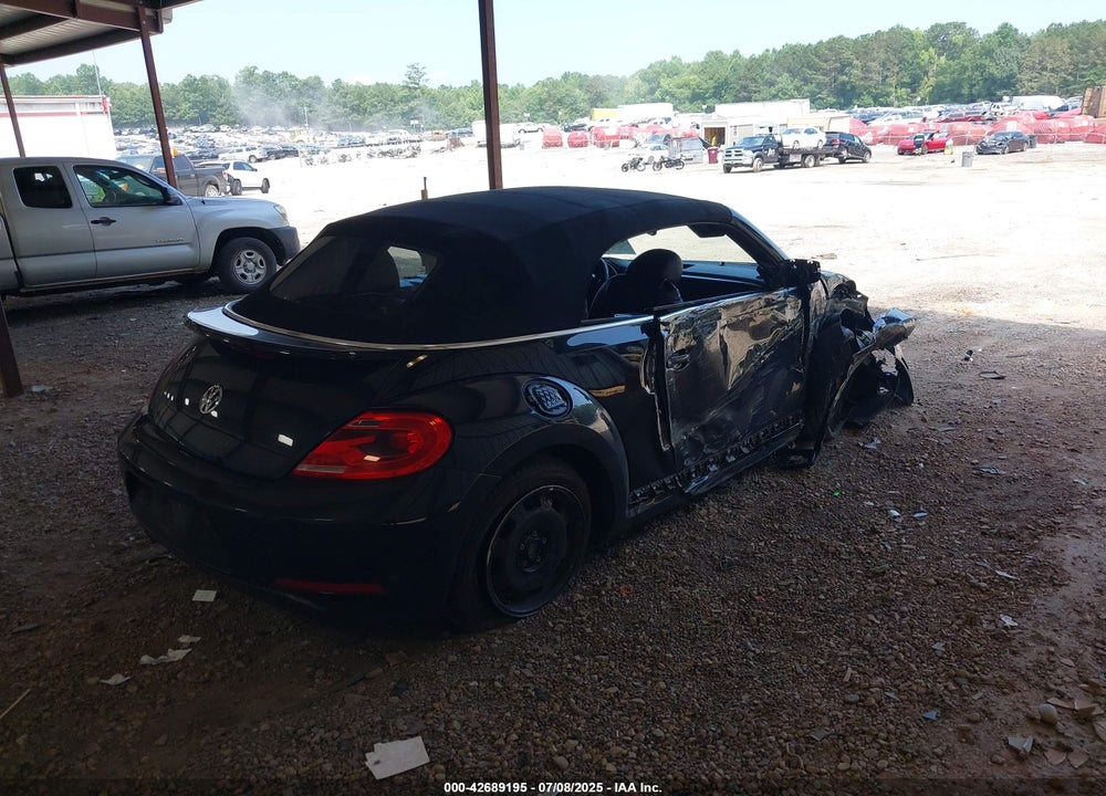 2015 VOLKSWAGEN BEETLE 1.8T VIN: 3VW517AT4FM812327