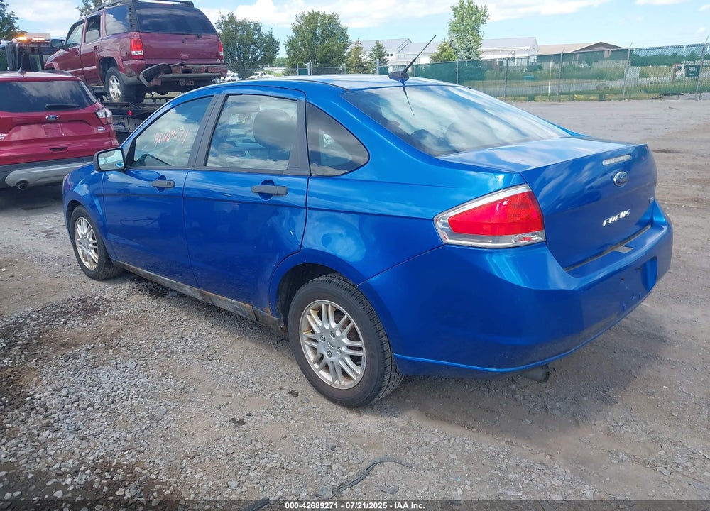 2011 FORD FOCUS SE VIN: 1FAHP3FN8BW188355