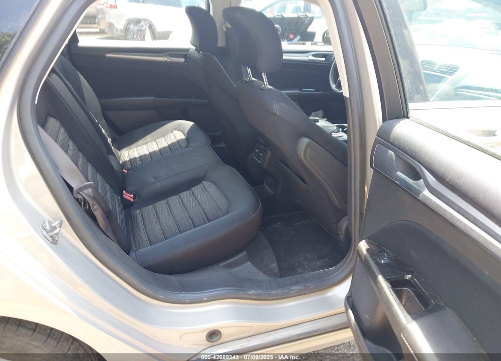 2016 FORD FUSION VIN: 3FA6P0H78GR192520