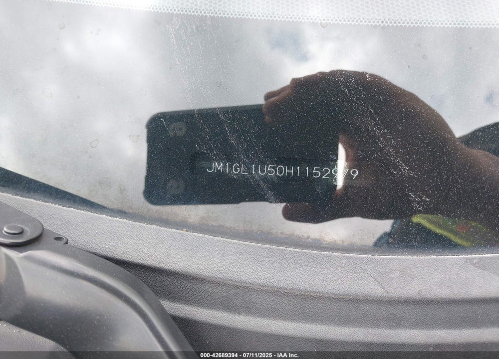 2017 MAZDA 6 VIN: JM1GL1U50H1152979