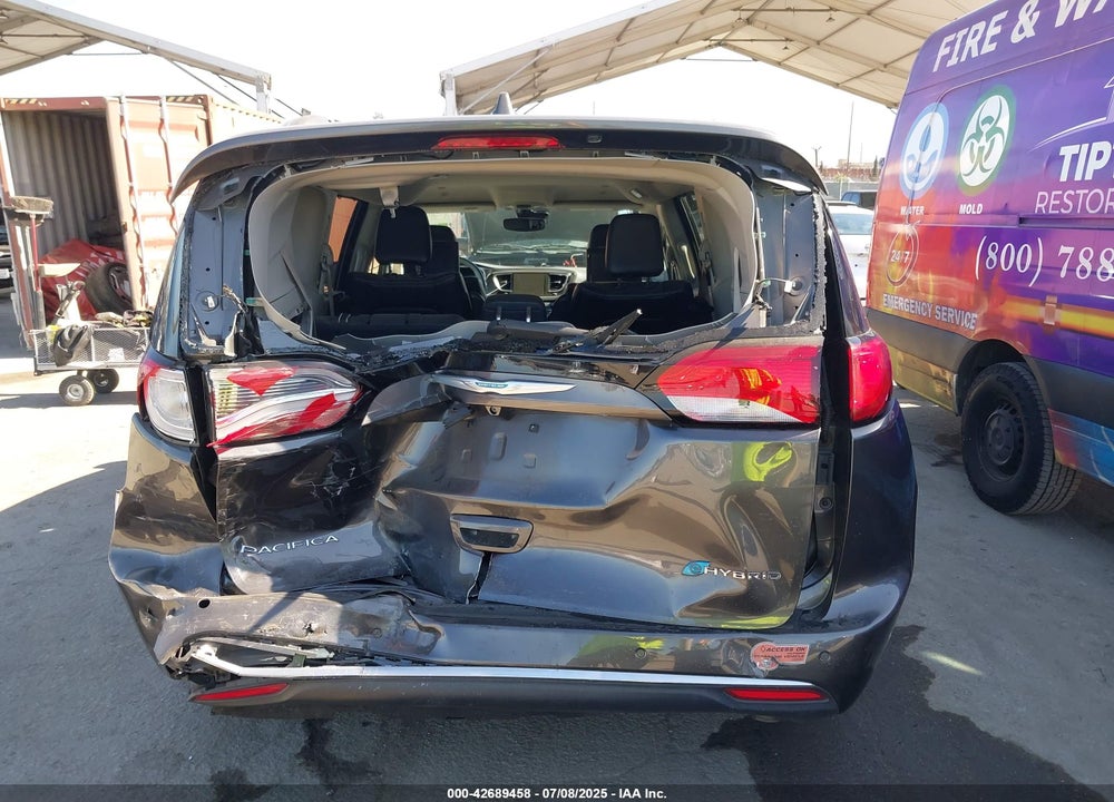 2018 CHRYSLER PACIFICA VIN: 2C4RC1N77JR230233