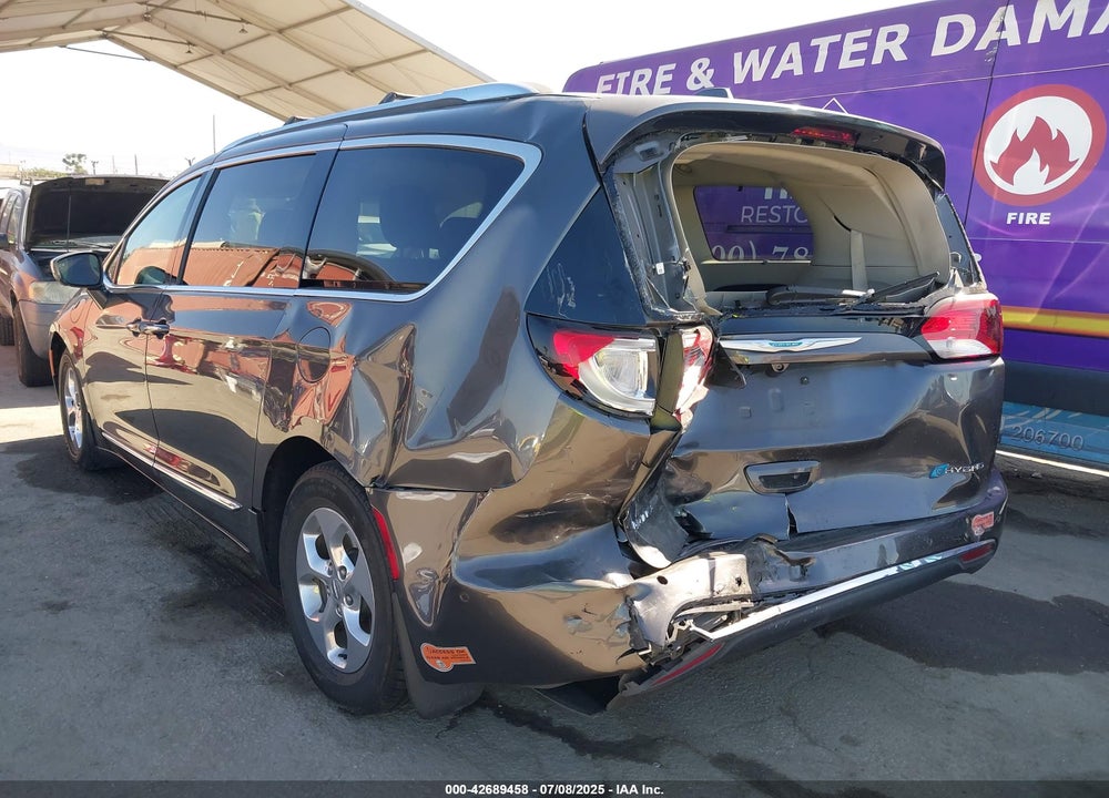 2018 CHRYSLER PACIFICA VIN: 2C4RC1N77JR230233