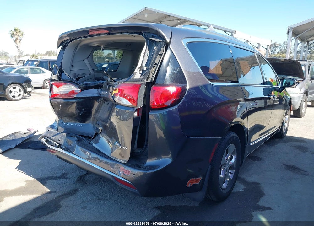 2018 CHRYSLER PACIFICA VIN: 2C4RC1N77JR230233