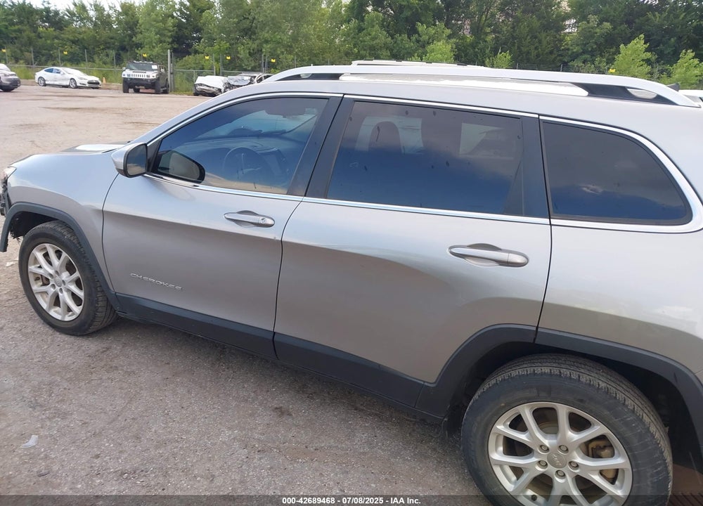 2016 JEEP CHEROKEE VIN: 1C4PJLCSXGW307497
