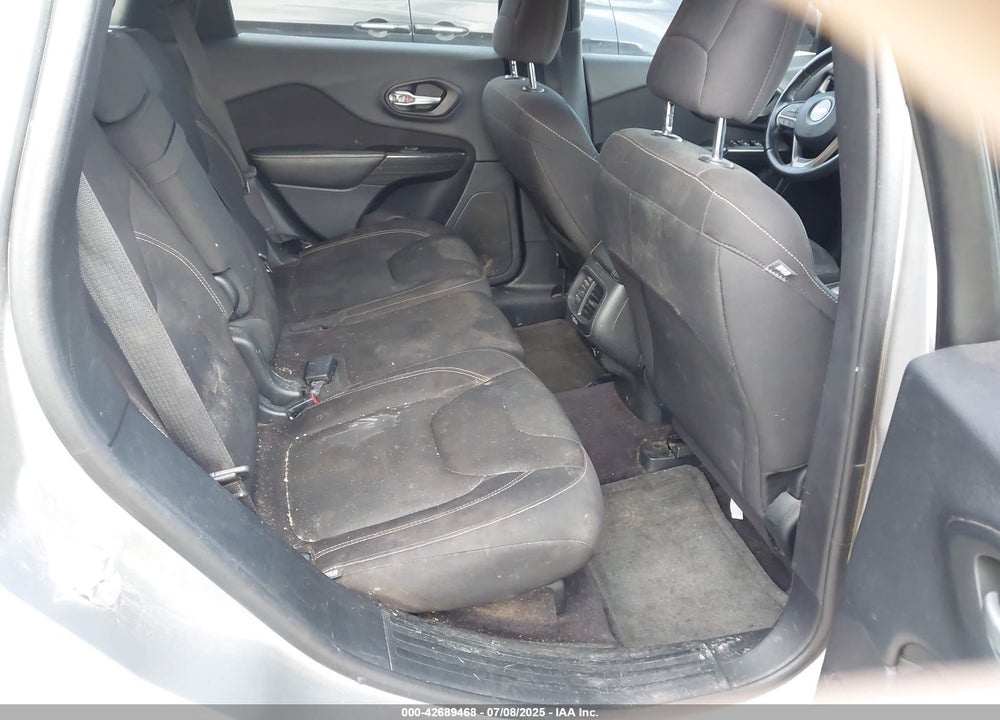 2016 JEEP CHEROKEE VIN: 1C4PJLCSXGW307497