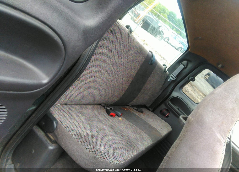 2001 DODGE RAM 1500 VIN: 1B7HC13Y61J545665