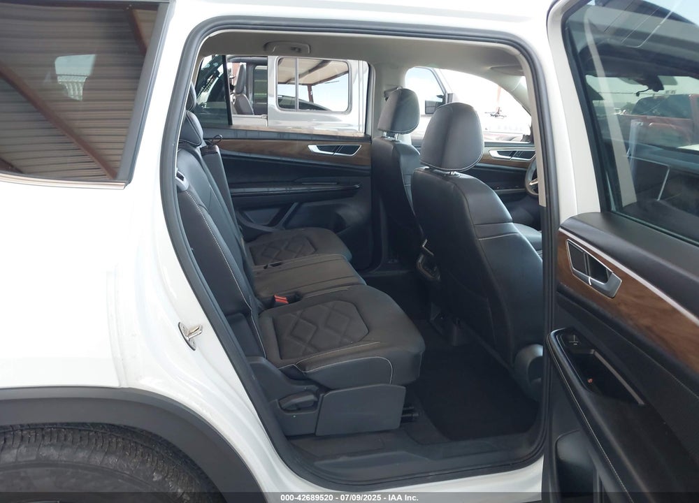 2024 VOLKSWAGEN ATLAS VIN: 1V2DR2CA3RC525586