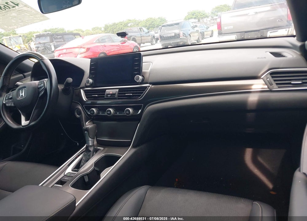 2022 HONDA ACCORD VIN: 1HGCV1F33NA121632