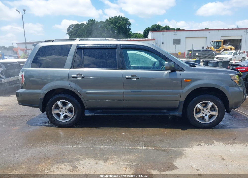 2007 HONDA PILOT EX-L VIN: 5FNYF28527B005645