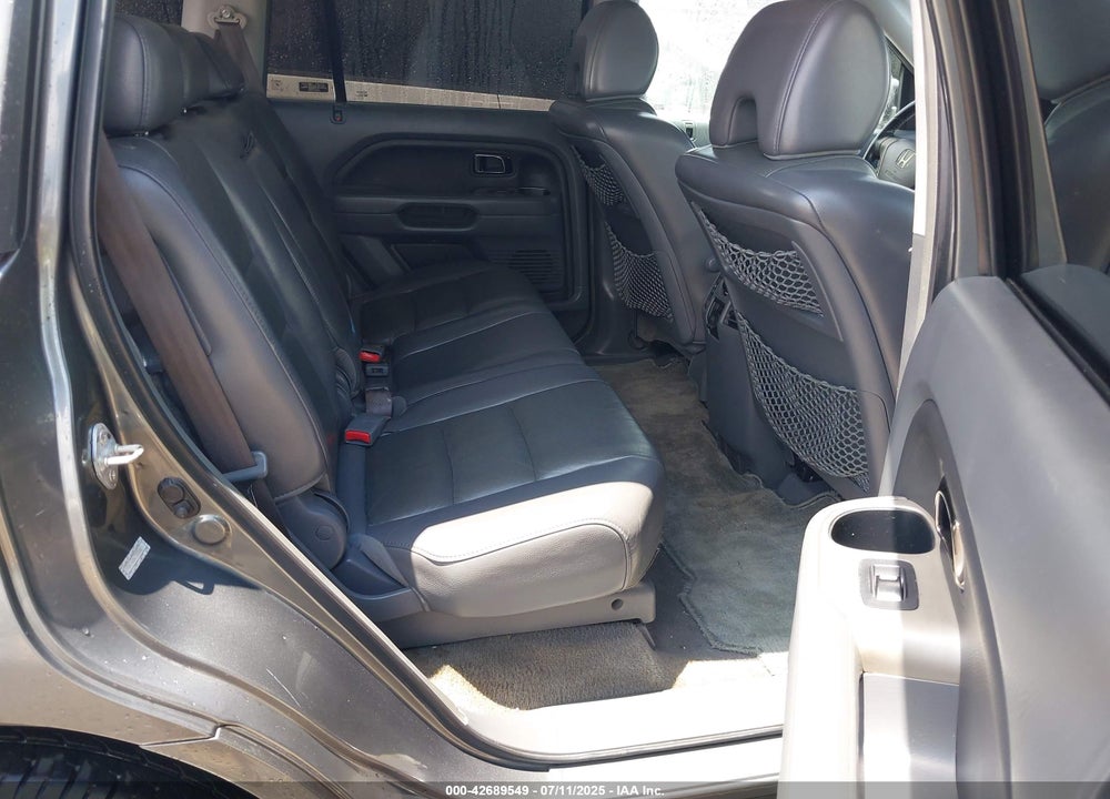 2007 HONDA PILOT EX-L VIN: 5FNYF28527B005645