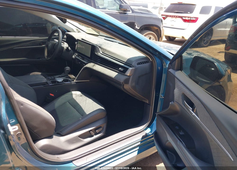 2025 TOYOTA CAMRY VIN: 4T1DBADK5SU516505