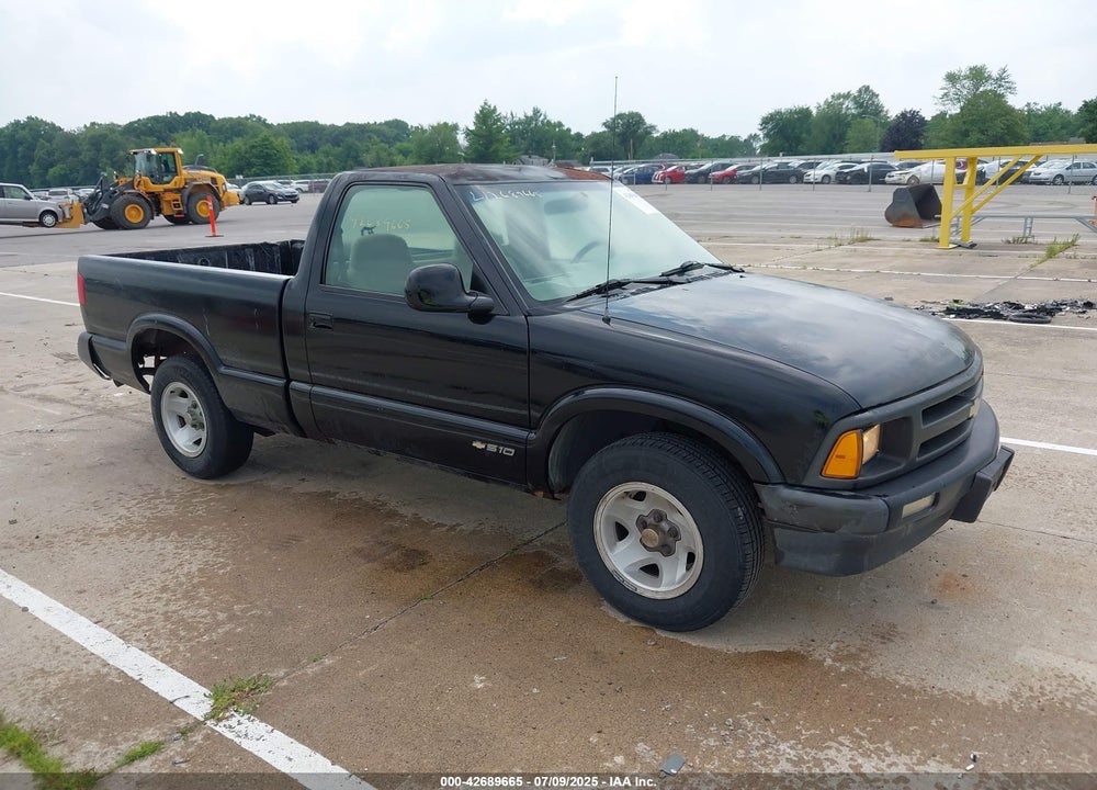 1995 CHEVROLET S TRUCK S10 VIN: 1GCCS1440SK211488