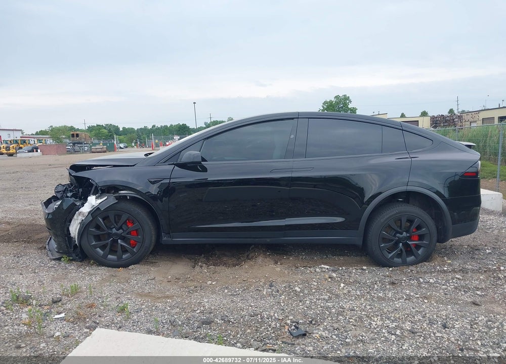 2023 TESLA MODEL X VIN: 7SAXCBE6XPF400502