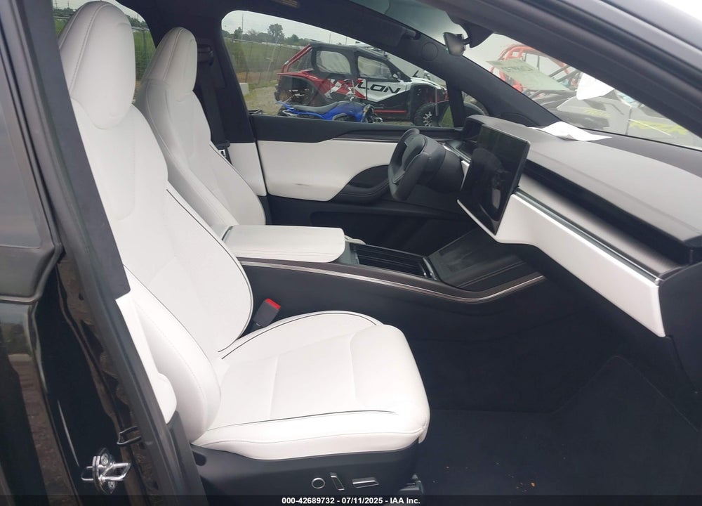 2023 TESLA MODEL X VIN: 7SAXCBE6XPF400502