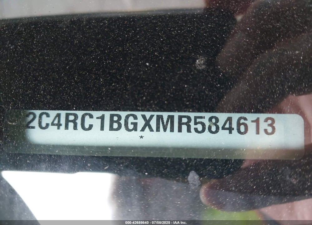 2021 CHRYSLER PACIFICA TOURING L VIN: 2C4RC1BGXMR584613