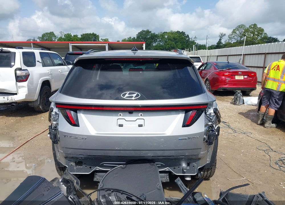 2024 HYUNDAI TUCSON HYBRID VIN: KM8JECD11RU245823