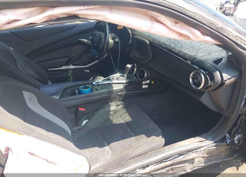 2019 CHEVROLET CAMARO VIN: 1G1FB1RS1K0120187
