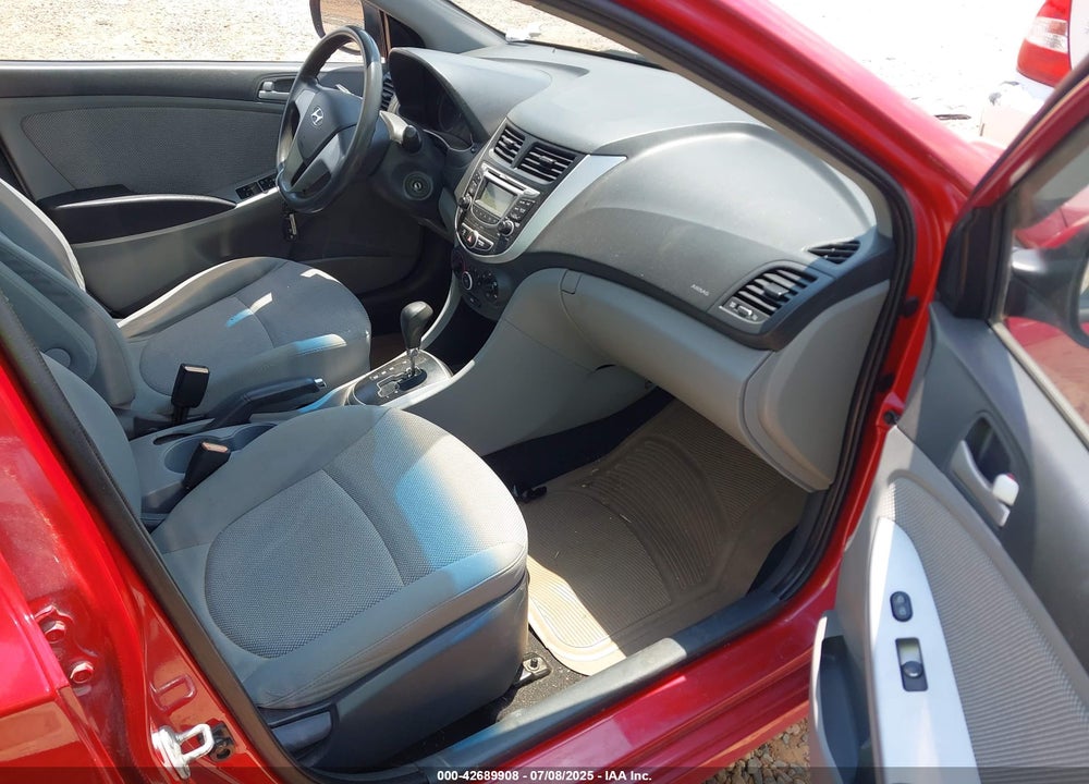 2013 HYUNDAI ACCENT VIN: KMHCT4AE8DU556508