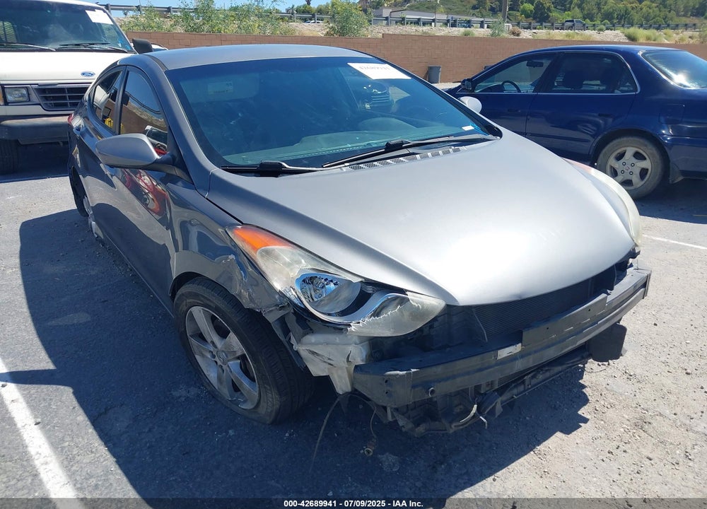 2013 HYUNDAI ELANTRA VIN: 5NPDH4AE1DH274490