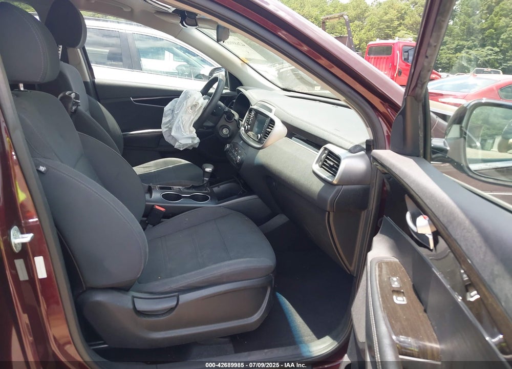 2019 KIA SORENTO VIN: 5XYPG4A3XKG500996