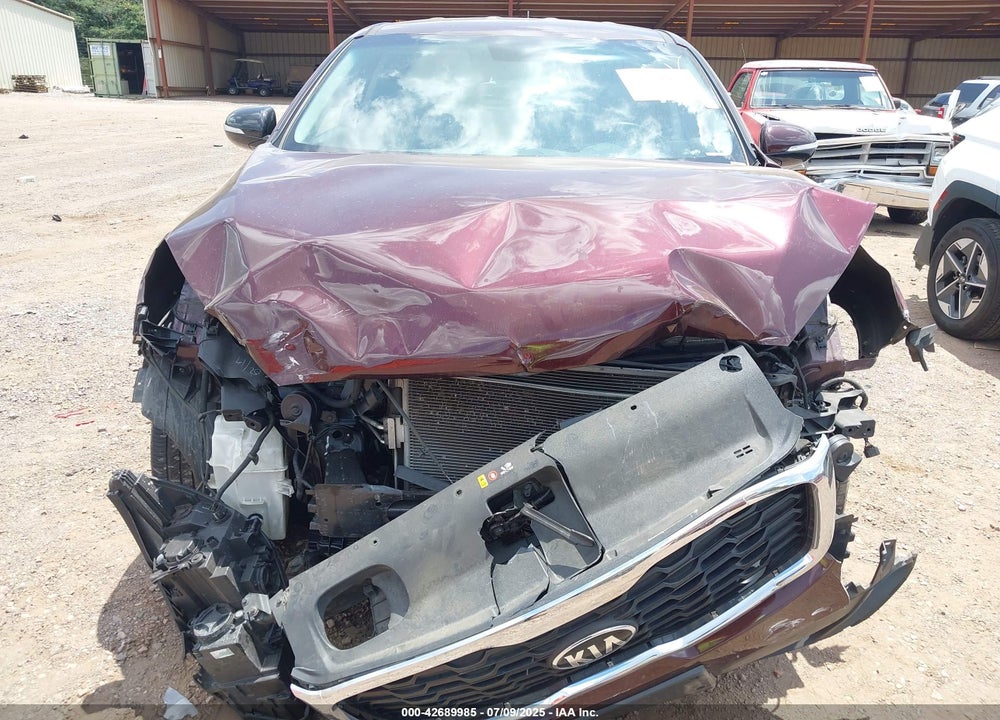 2019 KIA SORENTO VIN: 5XYPG4A3XKG500996