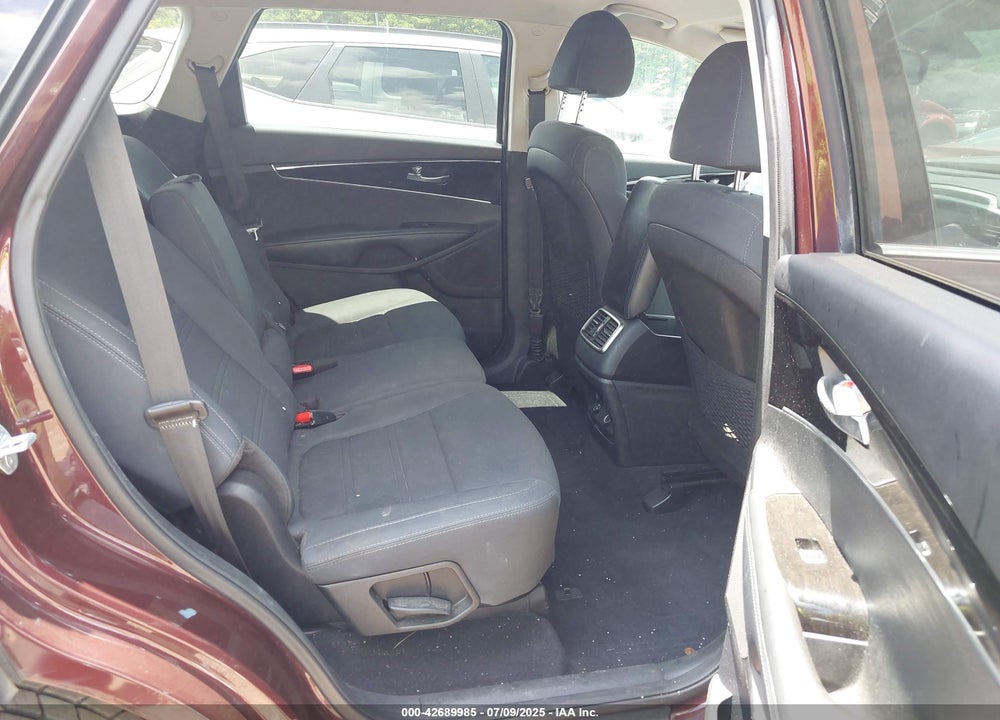 2019 KIA SORENTO VIN: 5XYPG4A3XKG500996