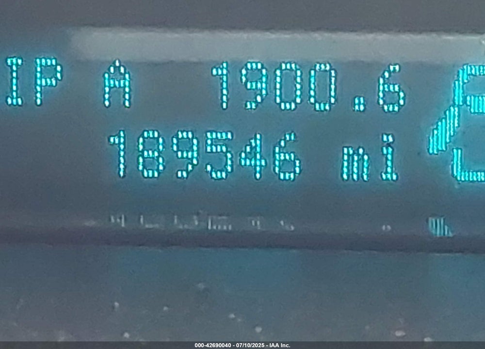 2011 FORD TAURUS VIN: 1FAHP2FW9BG164143