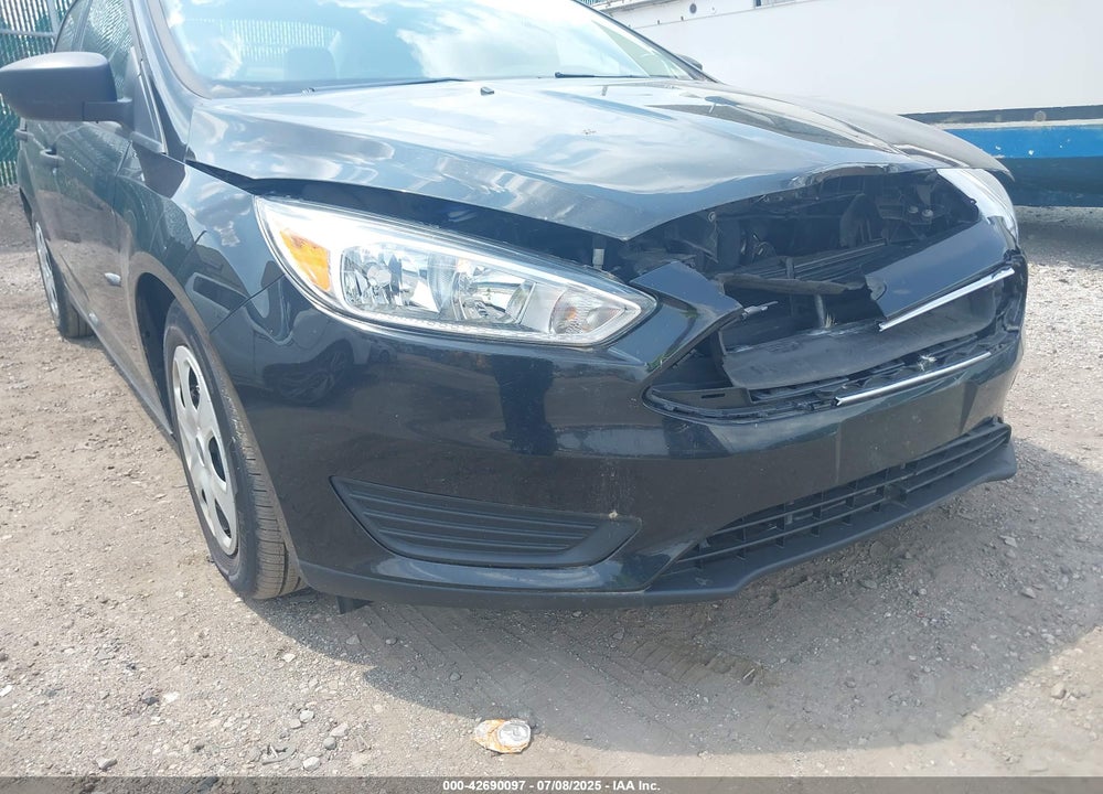 2015 FORD FOCUS S VIN: 1FADP3E20FL280640